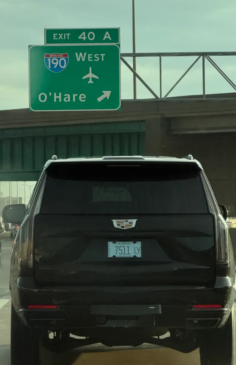 Daily O'Hare service — taxi en route from Lake Bluff via I-190